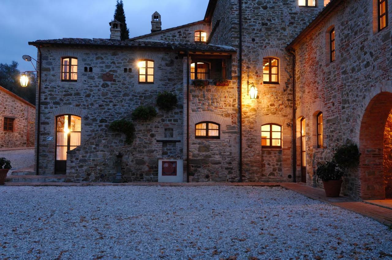 Отель Relais Borgo Torale Пассиньяно-суль-Тразимено Экстерьер фото